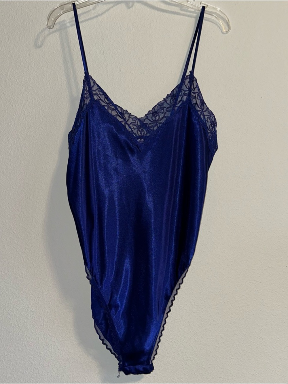 Victoria’s Secret gold label Lace-Trim Satin Cami Bodysuit - Navy size S